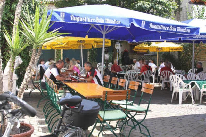 Gasthof Und Hotel Zum Hirsch Ichenhausen Exterior foto